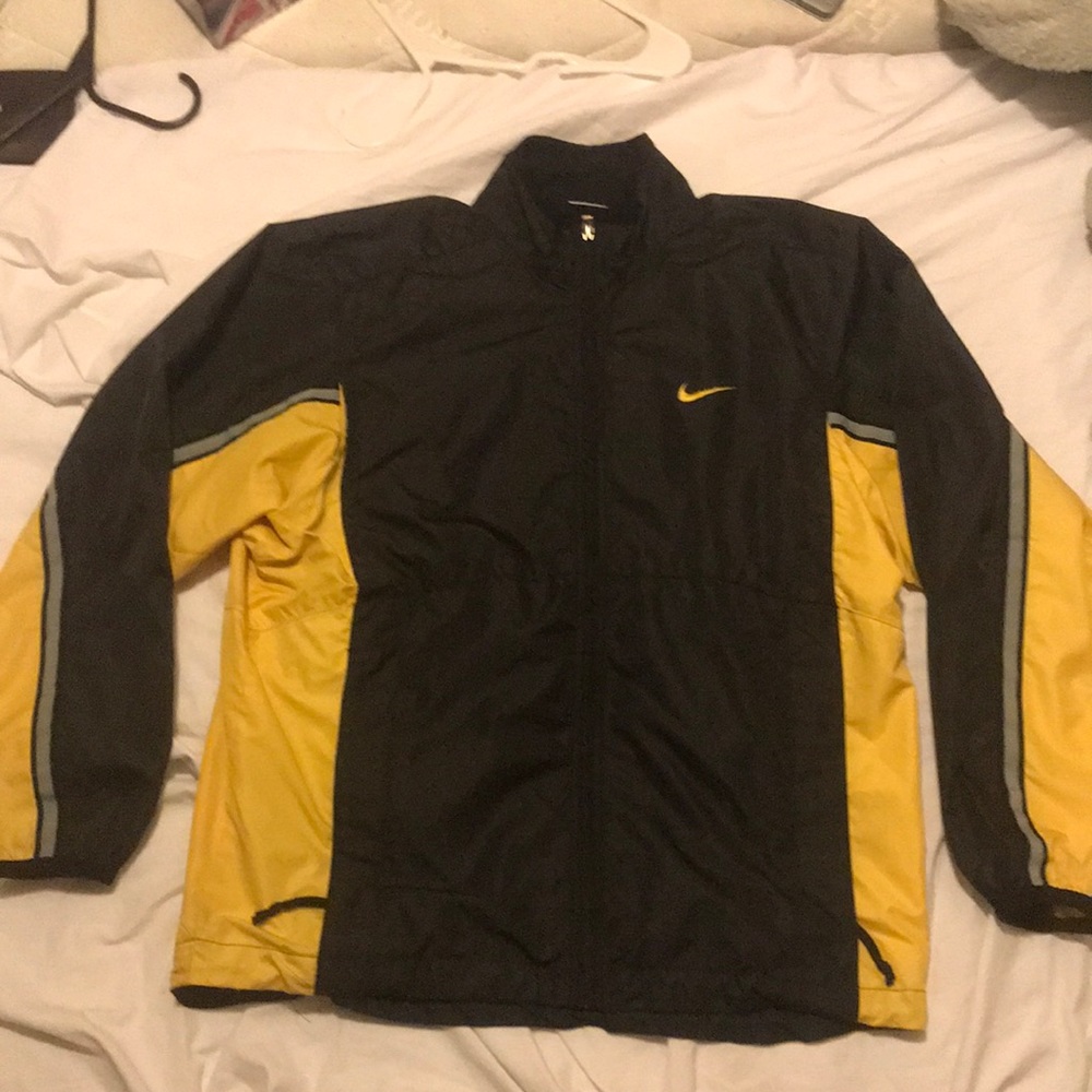 Nike windbreaker yellow and black size mens medium